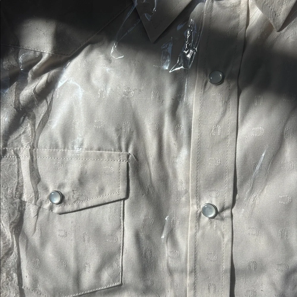 BNWT Roper Button Down - Picture 5 of 10